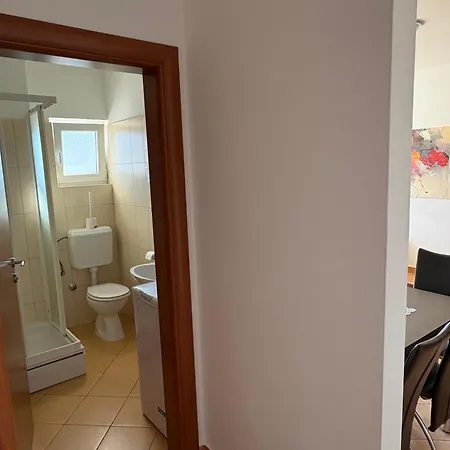 Antonella تروغير