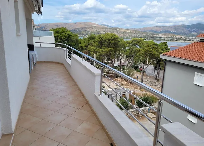 Antonella Trogir